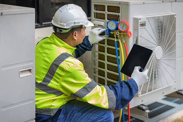Professional Hvac technician working in Fairland, IN